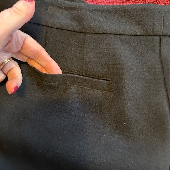 ANN TAYLOR Factory Cropped Black lace-bottomed pants Size 16 - Picture 6 of 9